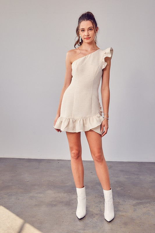 ONE SHOULDER DETAIL RUFFLE DRESS